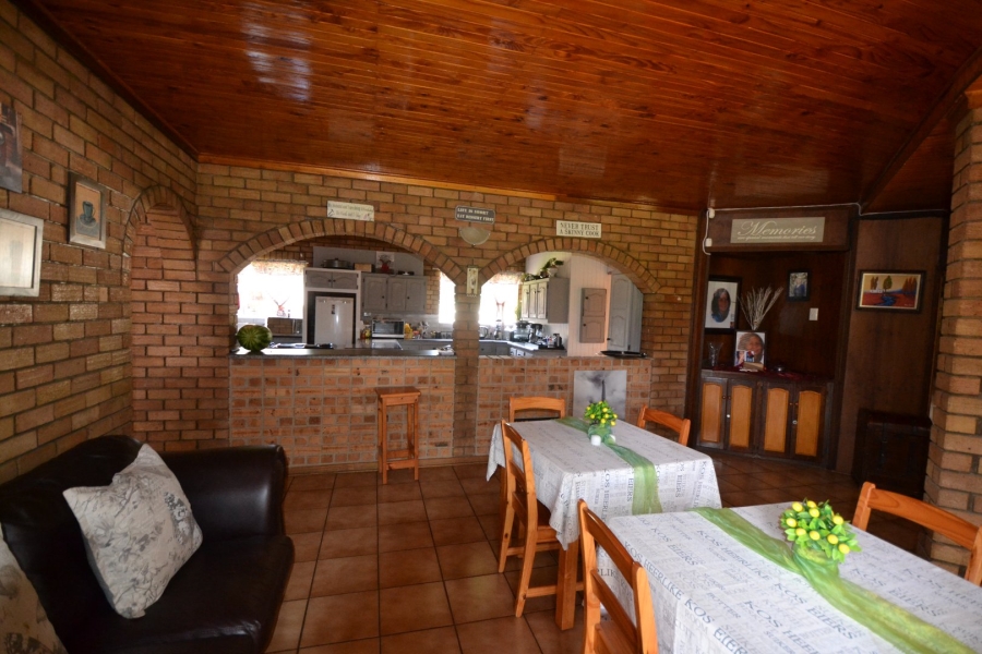 7 Bedroom Property for Sale in Riebeeckstad Free State